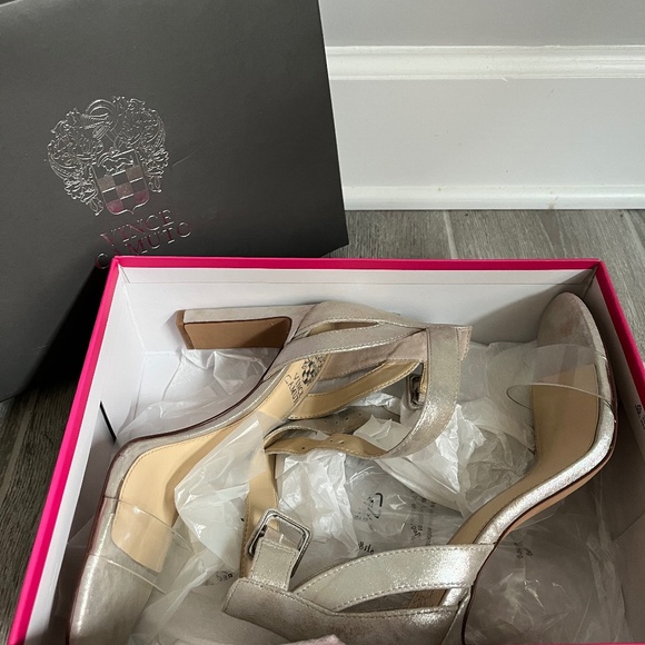 Vince Camuto Sandy Silver/clear Heels - Picture 1 of 4